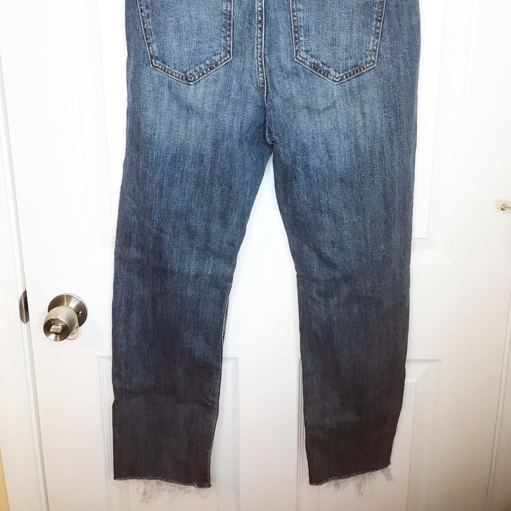 Old Navy Boyfriend Jeans - Size 8 - Picture 3 of 3